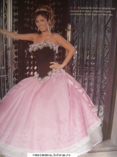 anahi ---rochii mireasa