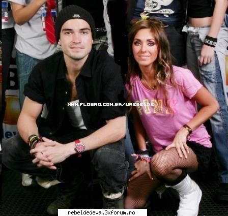 anahi ponchoe foto                      