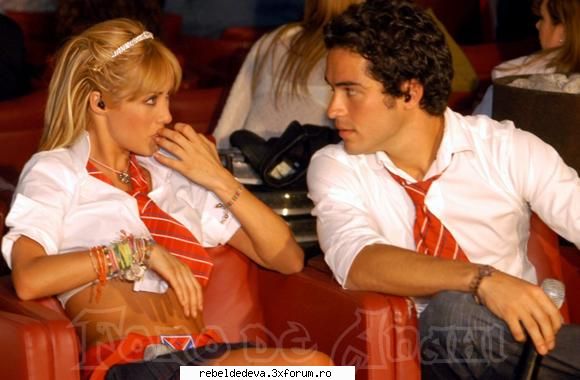 ....... anahi y ponchoe foto