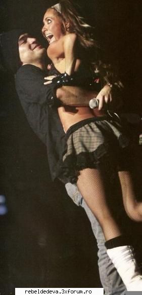 anahi ponchoe foto       que bonito...y      