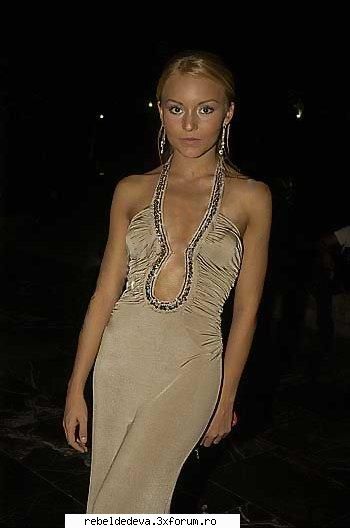 a6a poze q angelique