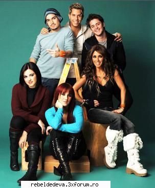 concerte live anahi scris:** besame sin miedo** ser parecer** quiza (solo mitad )vizionare poti pui