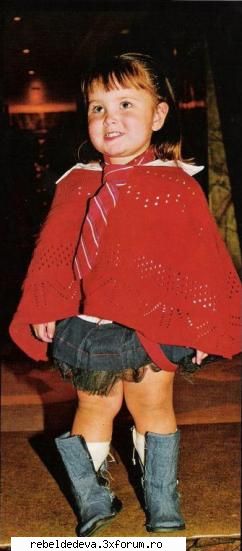 Anahi si nepotica ei - nu-i asa ca este o dulce?? - Anahi