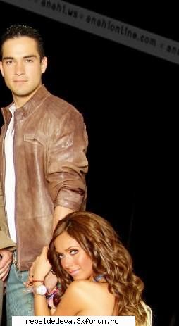 Galerie Foto - poncho_y_delia_delia - Anahi