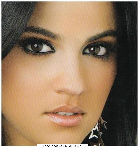 Galerie oficiala - poon si yo poze cu mayte prima - Maite
