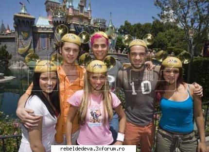 Poze cu ei - RBD in DisnayLand - RBD !