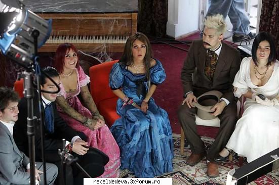 coloana sonora - melodia e super ;) - RBD La Familia