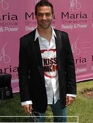 iubiti lu anahi - Ari Borovoy es el novio de Anahí RBD behind the - Anahi