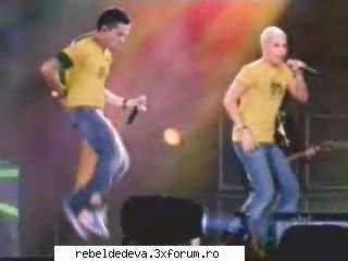 rbd in rio de janeiro - pun o poza cu poncho sooper - RBD !